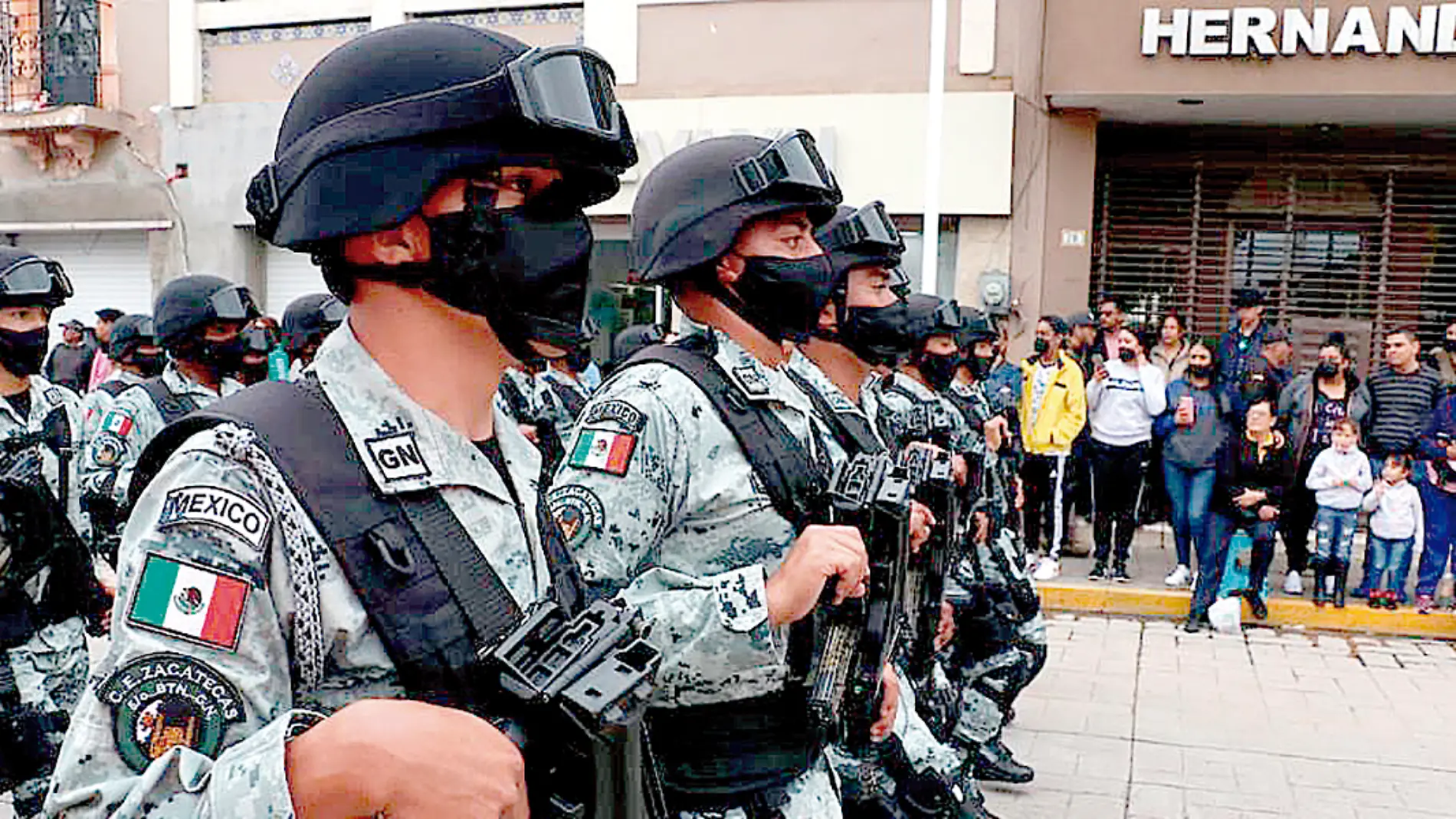 Elementos de la Guardia Nacional en la capital zacatecana